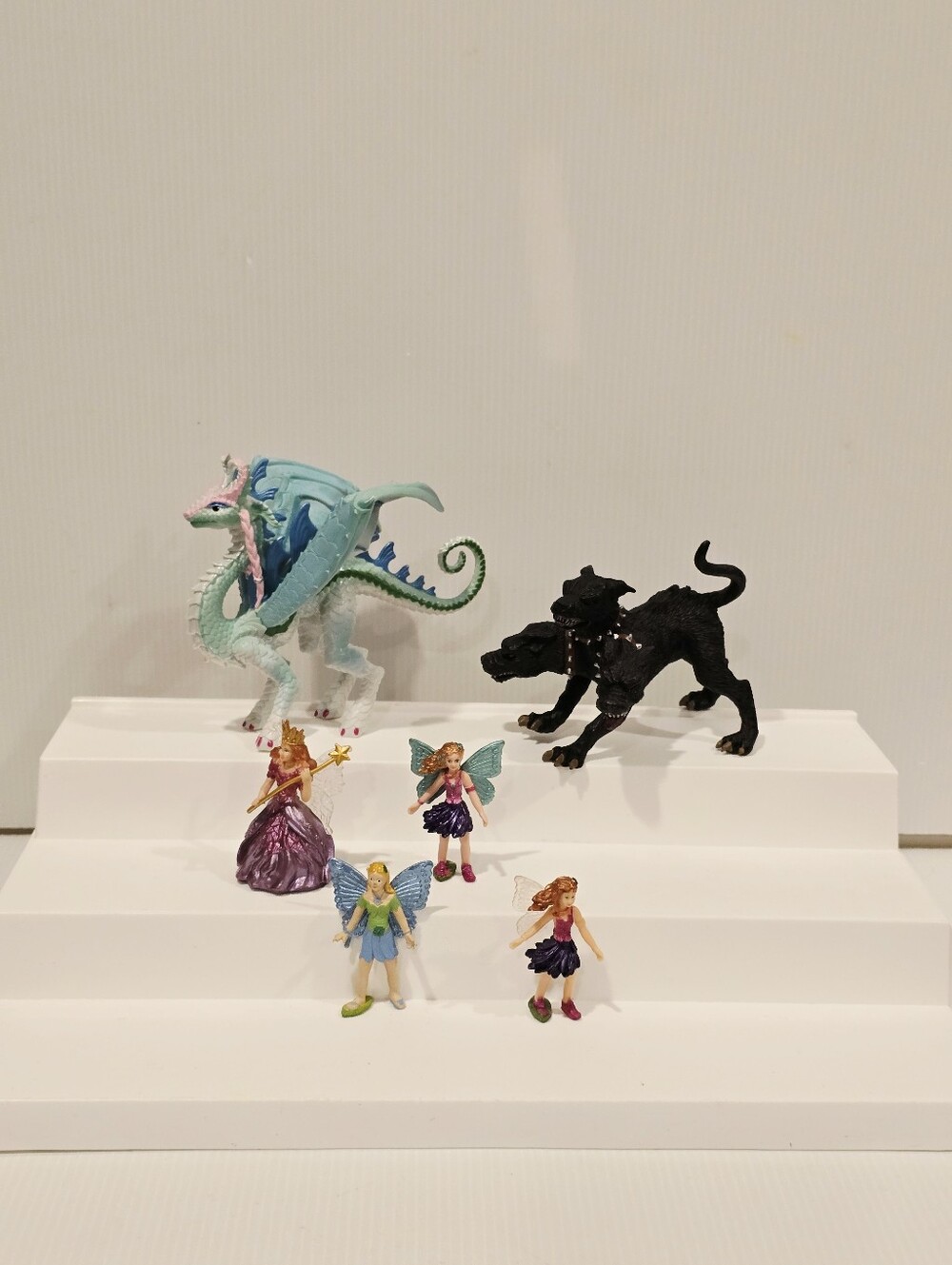Realistic Safari Ltd. Mythical Realms Collection Collectible Figurine Set